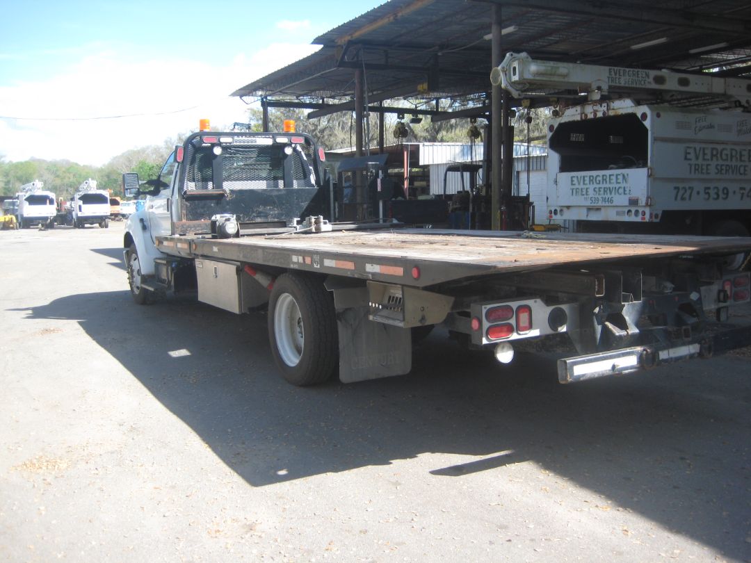 2015 FORD F650 XLT Super Duty - Image 12